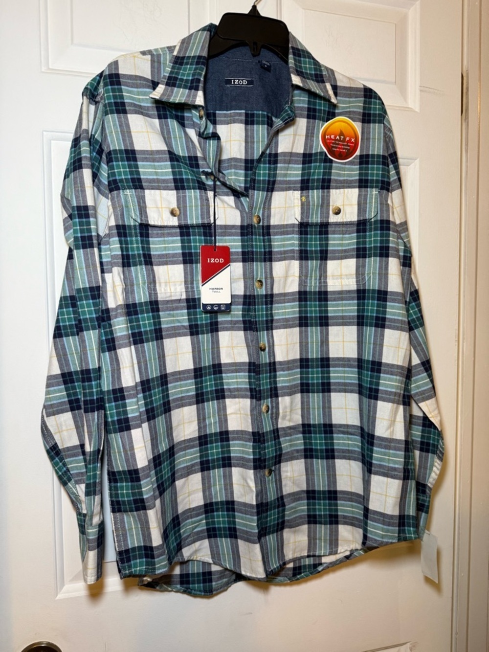 Izod Plaid Harbor Twill Button Shirt Medium NWT Dry Wicking Thermal Blue White